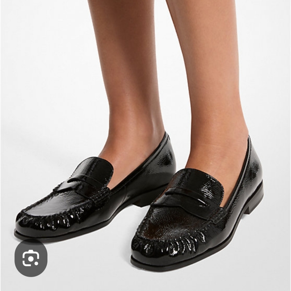 Michael Kors Black Patent Crackle Leather Penny Shoes Size 6.5M